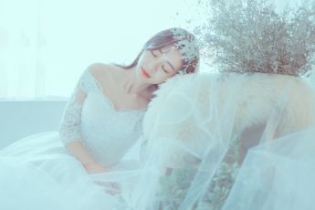 禮服出租 首選最愛 婚紗禮服，各式款式 晚宴禮服、新娘禮服、晚禮服 供挑選。#禮服出租 #婚紗禮服 #晚宴禮服 #新娘禮服 #晚禮服