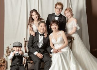 禮服出租 首選最愛 婚紗禮服，各式款式 晚宴禮服、新娘禮服、晚禮服 供挑選。#禮服出租 #婚紗禮服 #晚宴禮服 #新娘禮服 #晚禮服