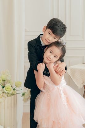 禮服出租 首選最愛 婚紗禮服，各式款式 晚宴禮服、新娘禮服、晚禮服 供挑選。#禮服出租 #婚紗禮服 #晚宴禮服 #新娘禮服 #晚禮服