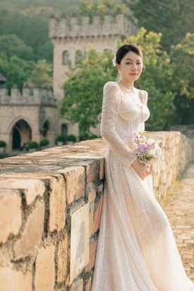 禮服出租 首選最愛 婚紗禮服，各式款式 晚宴禮服、新娘禮服、晚禮服 供挑選。#禮服出租 #婚紗禮服 #晚宴禮服 #新娘禮服 #晚禮服