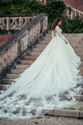 禮服出租 首選最愛 婚紗禮服，各式款式 晚宴禮服、新娘禮服、晚禮服 供挑選。#禮服出租 #婚紗禮服 #晚宴禮服 #新娘禮服 #晚禮服