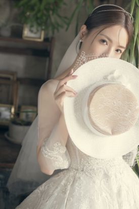 禮服出租 首選最愛 婚紗禮服，各式款式 晚宴禮服、新娘禮服、晚禮服 供挑選。#禮服出租 #婚紗禮服 #晚宴禮服 #新娘禮服 #晚禮服