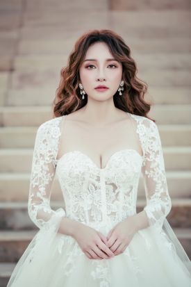 禮服出租 首選最愛 婚紗禮服，各式款式 晚宴禮服、新娘禮服、晚禮服 供挑選。#禮服出租 #婚紗禮服 #晚宴禮服 #新娘禮服 #晚禮服