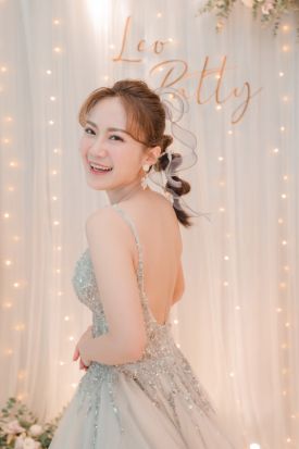 禮服出租 首選最愛 婚紗禮服，各式款式 晚宴禮服、新娘禮服、晚禮服 供挑選。#禮服出租 #婚紗禮服 #晚宴禮服 #新娘禮服 #晚禮服