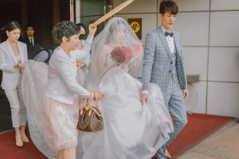 禮服出租 首選最愛 婚紗禮服，各式款式 晚宴禮服、新娘禮服、晚禮服 供挑選。#禮服出租 #婚紗禮服 #晚宴禮服 #新娘禮服 #晚禮服