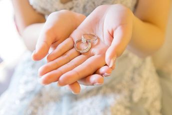 禮服出租 首選最愛 婚紗禮服，各式款式 晚宴禮服、新娘禮服、晚禮服 供挑選。#禮服出租 #婚紗禮服 #晚宴禮服 #新娘禮服 #晚禮服